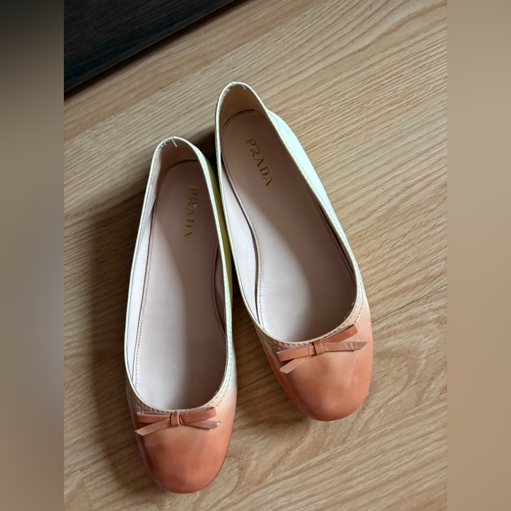 Prada women’s patent leather ballet flats, size 37, made of genuine leather. - Picture 7 of 9